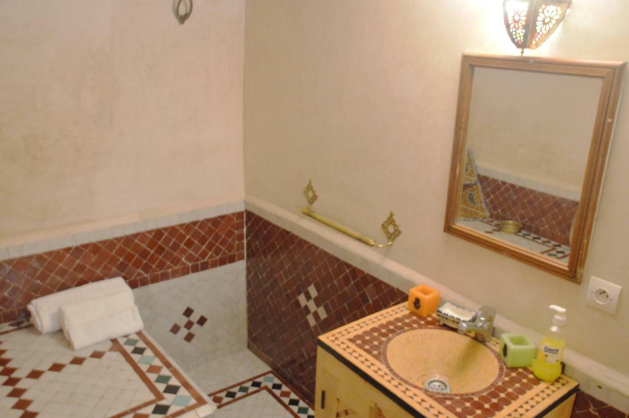 Riad Oumkaltoum Fes Exterior photo